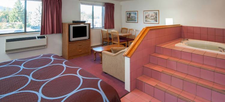 萨蒙阿姆速8酒店(Super 8 by Wyndham Salmon Arm)图片