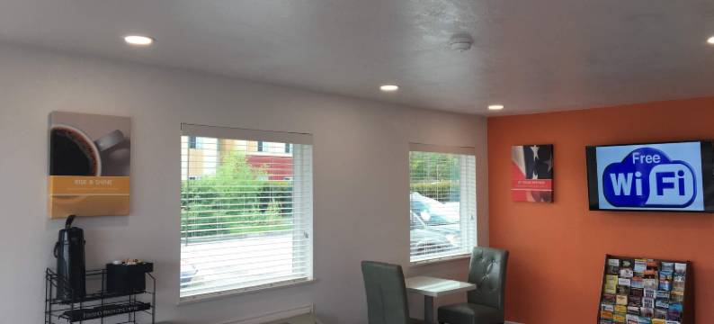 6克卢特汽车旅馆(Motel 6 Clute, TX)图片