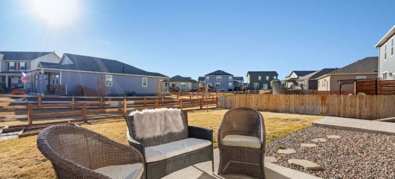 新！适合家庭的住宅，配有台球桌，特大号床(New! Family-Friendly Home with Pool Table, King Beds)图片