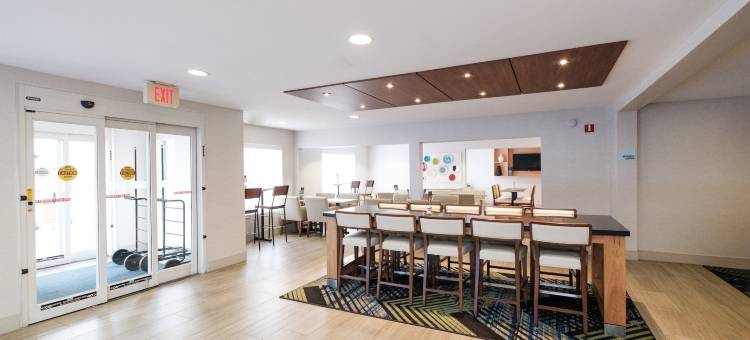 Holiday Inn Express 阿尔普哈雷塔- 罗斯威尔(Holiday Inn Express Alpharetta - Roswell)图片