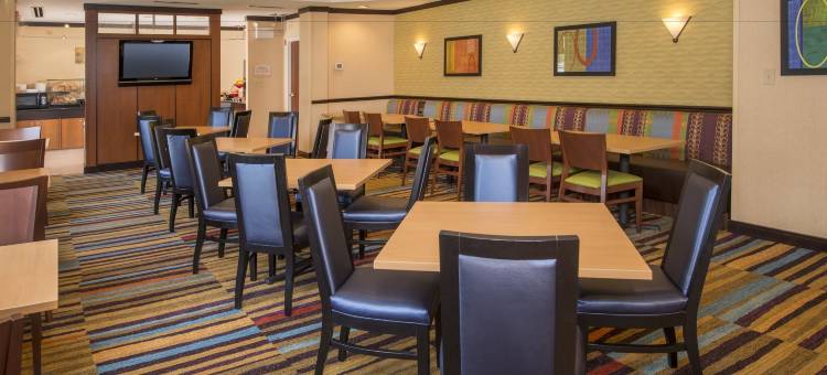 尚蒂利杜勒斯机场万枫套房酒店(Fairfield Inn & Suites Dulles Airport Chantilly)图片