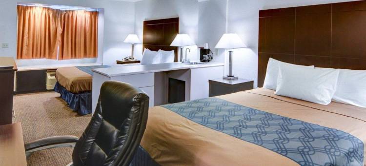 路易斯维尔 I-35 罗德威套房汽车旅馆(Rodeway Inn & Suites Lewisville I-35)图片