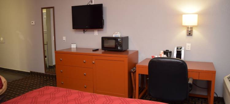 布鲁克波特伊克诺旅馆(Econo Lodge)图片