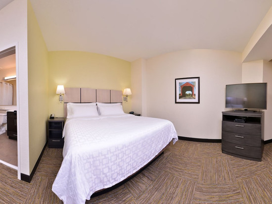 Candlewood Suites 特雷霍特 by IHG