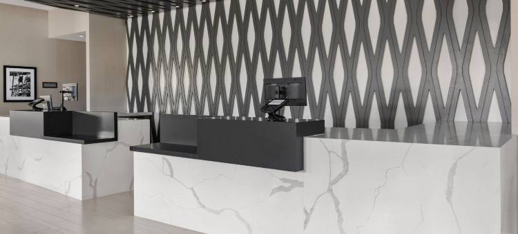 位于地铁中心中庭的纽约布朗克斯 Residence Inn 酒店(Residence Inn New York the Bronx at Metro Center Atrium)图片