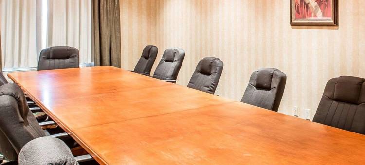 伊克诺套房旅馆(Econo Lodge Inn & Suites)图片