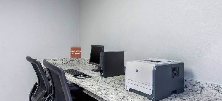 布鲁克斯维尔I-75-戴德市凯艺套房酒店(Quality Inn & Suites Brooksville I-75-Dade City)图片