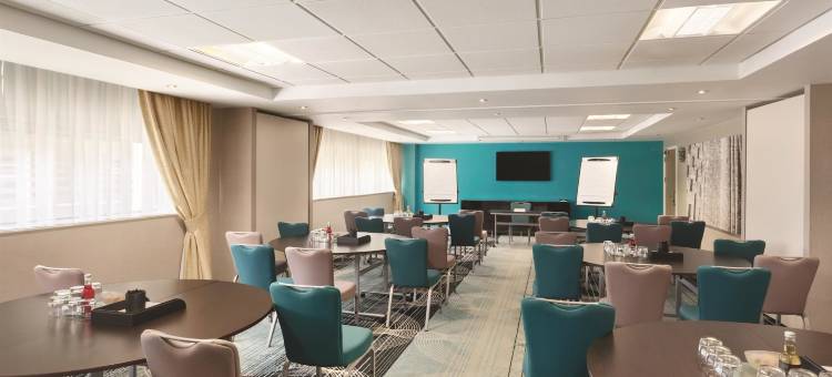 考文垂温德姆华美达套房酒店(Ramada Hotel & Suites by Wyndham Coventry)图片