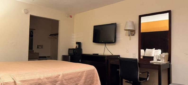 霍利斯特旅馆(Hollister Inn)图片