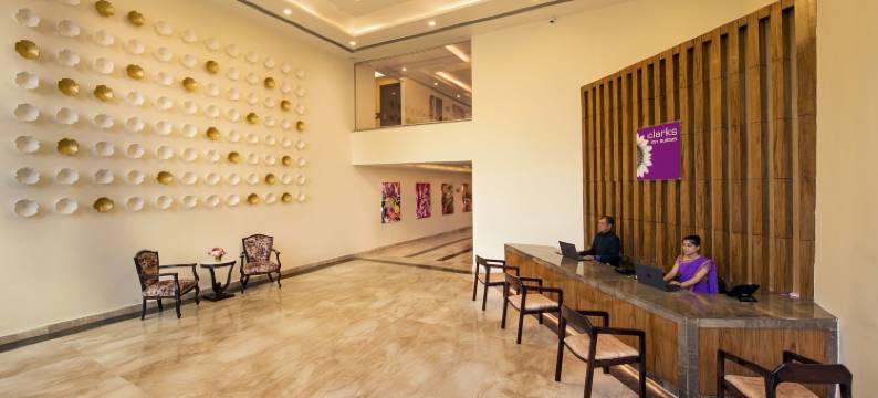 卡特拉套房克拉克旅馆(Clarks Inn Suites Katra)图片