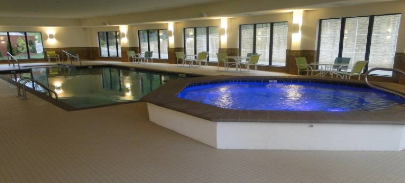 哥伦比亚大学区智选假日酒店及套房(Holiday Inn Express & Suites COLUMBIA UNIV AREA - HWY 63 by IHG)图片