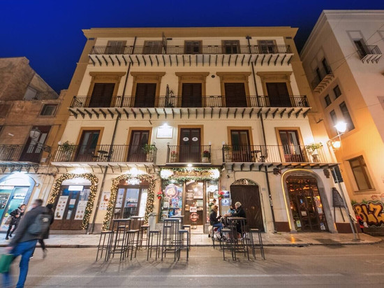 卡斯塔迪瓦豪华公寓