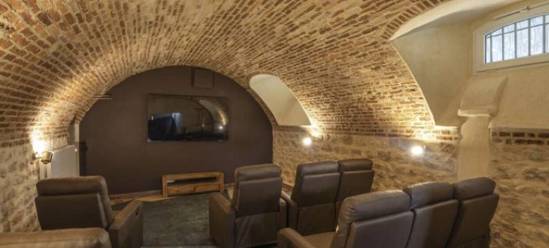 德文卡司特勒特城堡(Château d'Avesnes - le Castelet)图片