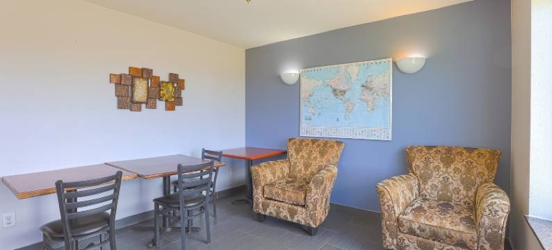 OYO林肯城西莱茨湾海滨酒店(Siletz Bay Beachfront Hotel by OYO Lincoln City)图片