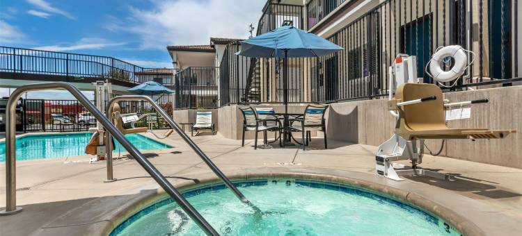 玫瑰花园贝斯特韦斯特酒店(Best Western Rose Garden Inn)图片