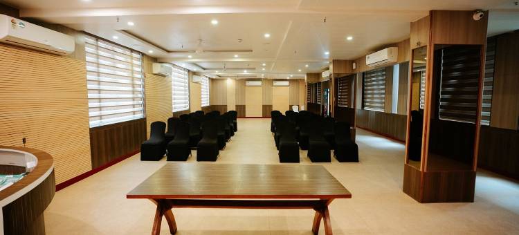 达克什马杜万套房酒店德瓦卡(Daksh the Madhuvan Suites Dwarka)图片