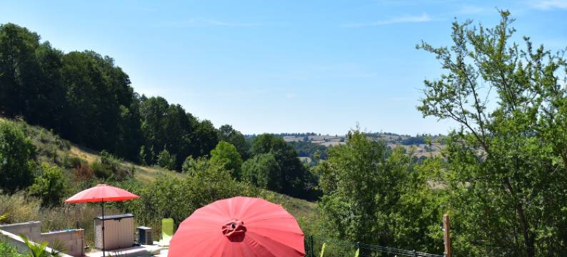 Mansion in Cuzy with Pool and Scenic Views图片