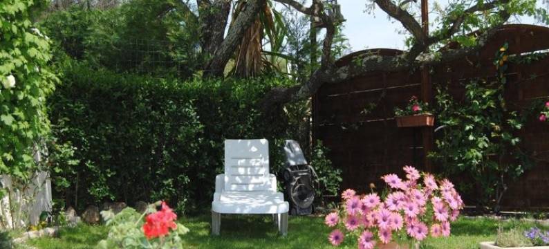 Villa in Bagnols with Pool & Near Nature Parks图片