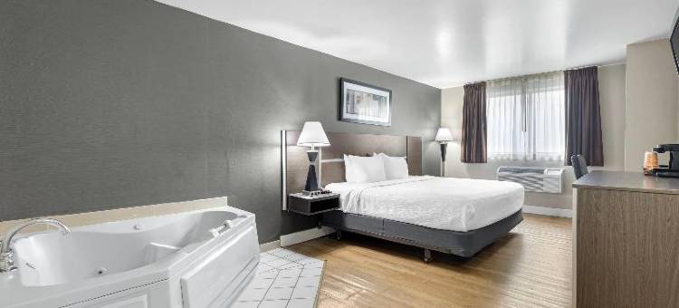 品质酒店 - 尼亚加拉瀑布大道(Quality Inn - Niagara Falls Blvd)图片