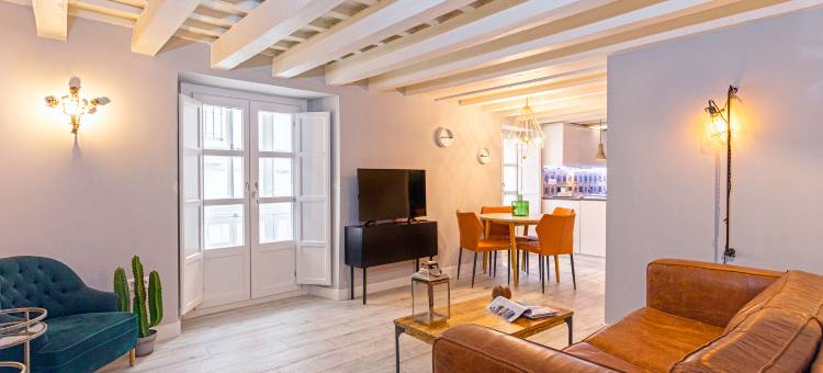 Beautiful apartment with balcony in city center. Plaza España II图片