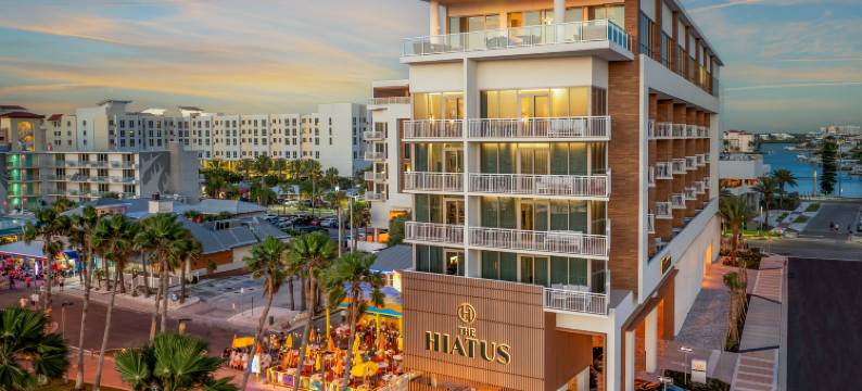 希尔顿 Curio Collection 克利尔沃特海滩休止符酒店(The Hiatus Clearwater Beach, Curio Collection by Hilton)图片