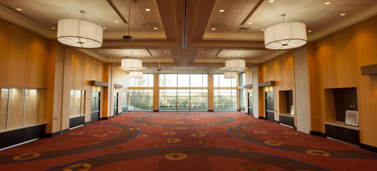 堪萨斯城布赖尔克利夫万怡酒店(Courtyard Kansas City at Briarcliff)图片