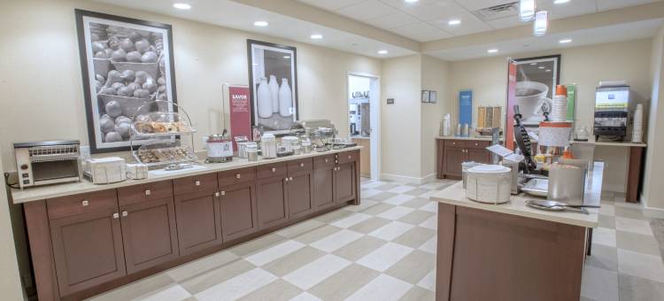 希尔顿欢朋酒店-埃姆斯伯里(Hampton Inn Amesbury)图片