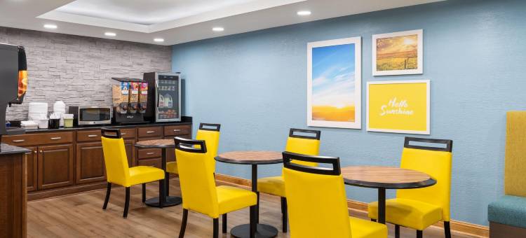 克洛弗代尔绿堡温德姆戴斯酒店(Days Inn by Wyndham Cloverdale Greencastle)图片