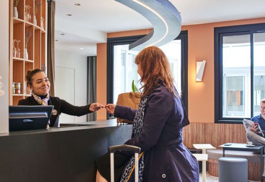 Hôtel Mercure Paris 15 Porte de Versailles Hotel Overview