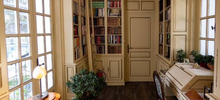 罗吉斯韦莱斯酒店(Logis Vélès)图片