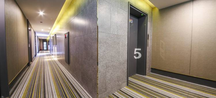 龟浦棕点酒店(Brown-Dot Hotel Gupo)图片