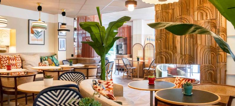 尼斯蔚蓝海岸机场诺富特套房酒店(Novotel Suites Nice Airport)图片