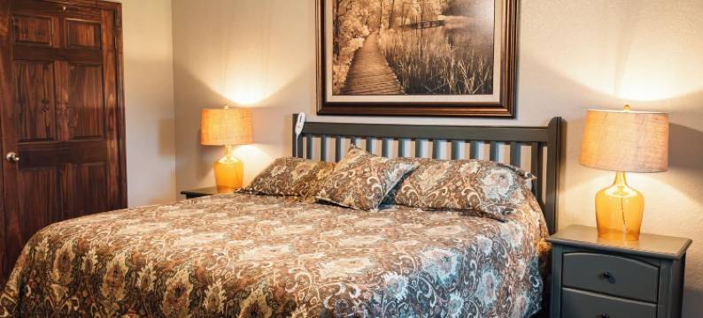 柳柳泉码头(Willow Springs Marina)图片