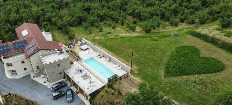 阿尔塔兰加别墅(Villa Alta Langa)图片