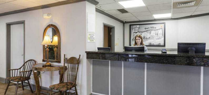 波特艾伦旅馆(Port Allen Inn)图片