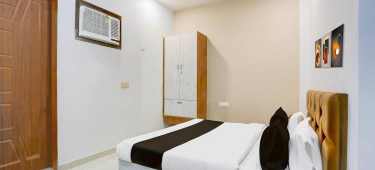 超豪华房莫希尼旅馆(OYO Hotel O Bareilly Near Satellite Bus Stand)图片