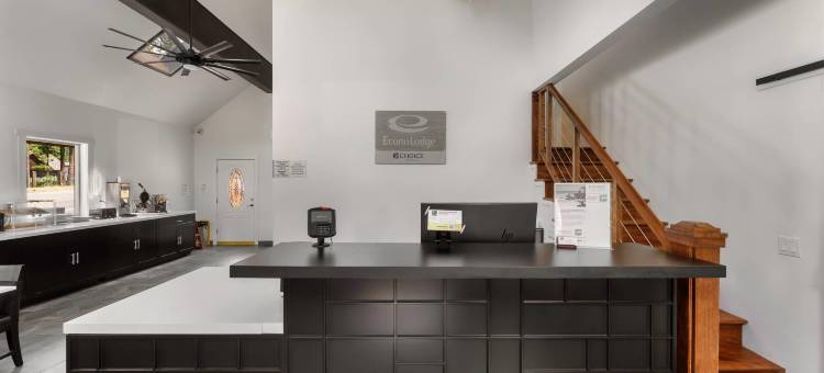 天堂村区伊克诺套房酒店(Econo Lodge Inn & Suites Heavenly Village Area)图片