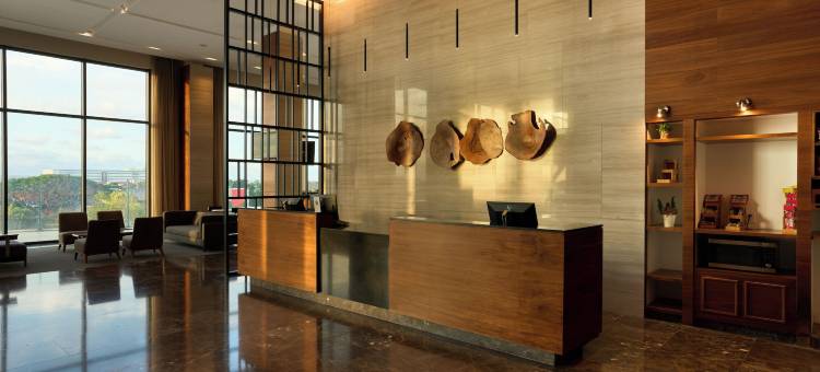 节日酒店梅尼达阿尔塔布里萨(Fiesta Inn Mérida Altabrisa)图片