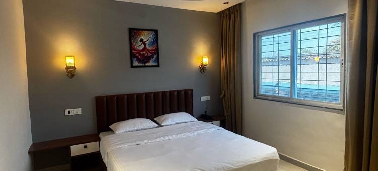 豪华查坎企业新皇家旅馆(Townhouse Chakan Corporate Homestay Formerly New Royal Inn)图片