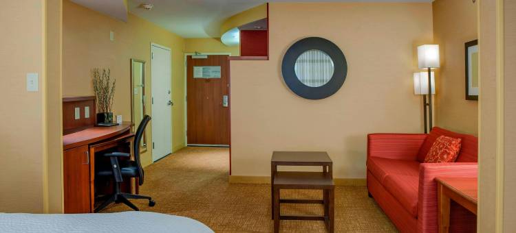 印第安纳波利斯诺伯斯维尔万怡酒店(Courtyard Indianapolis Noblesville)图片