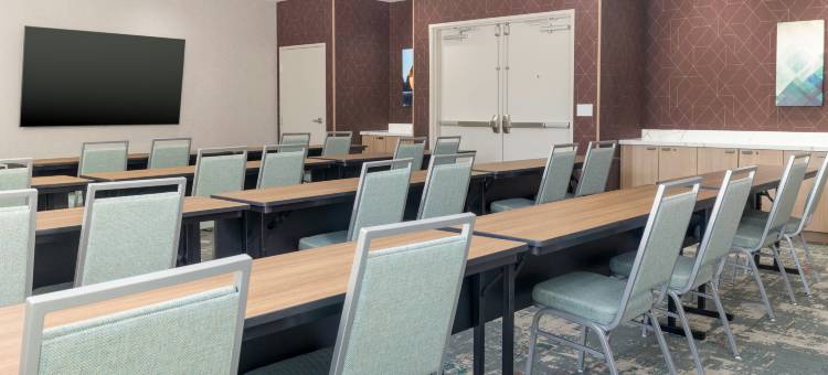 希尔顿欣庭普亚卢普塔科马酒店(Homewood Suites by Hilton Puyallup Tacoma)图片