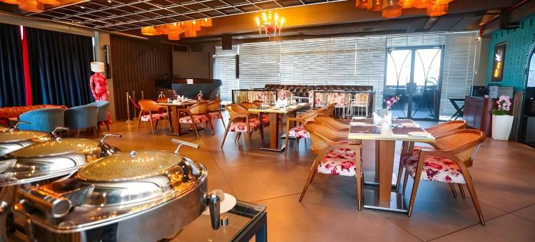 皇家兰花酒店有限公司的Regenta Place Jhansi(Regenta Place Jhansi by Royal Orchid Hotels Limited)图片