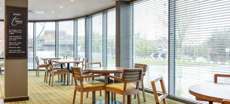 普瑞米尔沃金厄姆市中心酒店(Premier Inn Wokingham Town Centre)图片