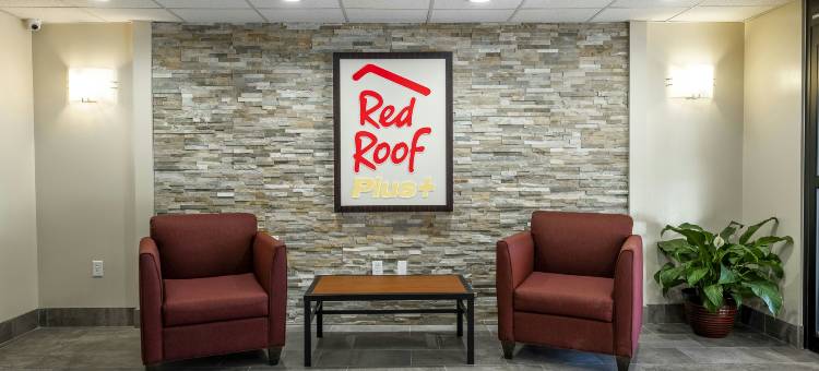 塔斯卡卢萨大学红顶PLUS酒店(Red Roof Plus+ Tuscaloosa - University)图片