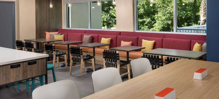 查尔斯顿阿什利磷酸盐希尔顿Tru酒店(Tru by Hilton Charleston Ashley Phosphate)图片