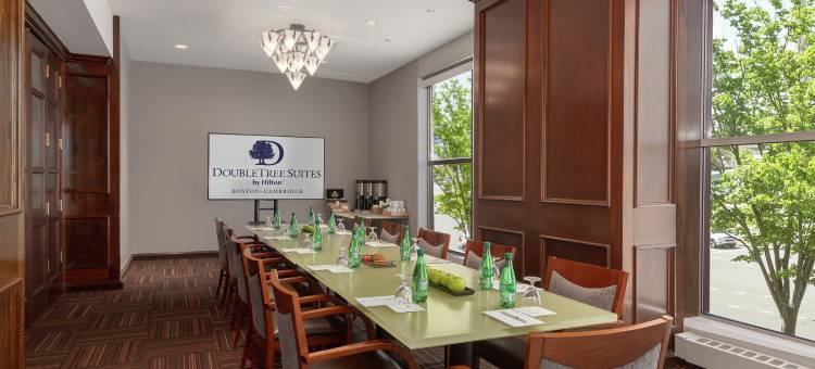 波士顿-剑桥希尔顿逸林酒店(DoubleTree Suites by Hilton Hotel Boston - Cambridge)图片