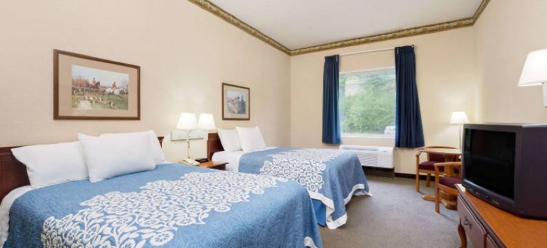 西自由市马格努森酒店(Magnuson Hotel West Liberty)图片