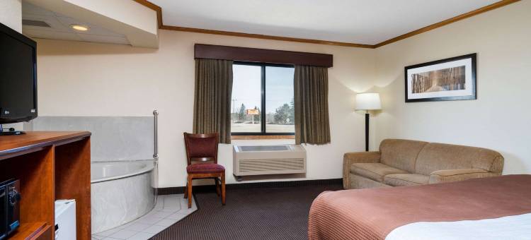 帕克拉皮兹美吟温德姆酒店(AmericInn by Wyndham Park Rapids)图片