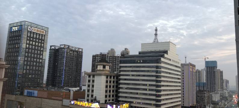 半岛铁盒公寓(鹦鹉大道分店)图片
