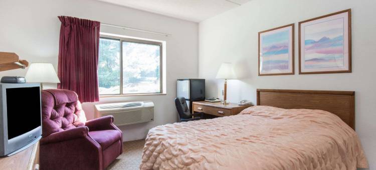 新伦敦速8酒店(Super 8 by Wyndham Groton)图片